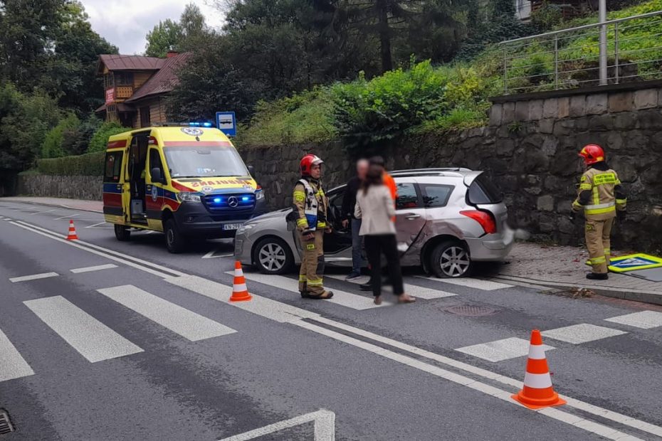 Kolizja na ulicy Kraszewskiego w Krynicy-Zdroju