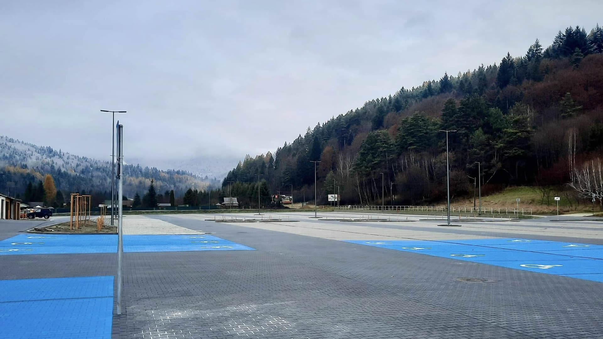 Parking przy Czarnym Potoku w Krynicy-Zdroju
