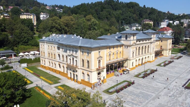 Stary Dom Zdrojowy widok z drona